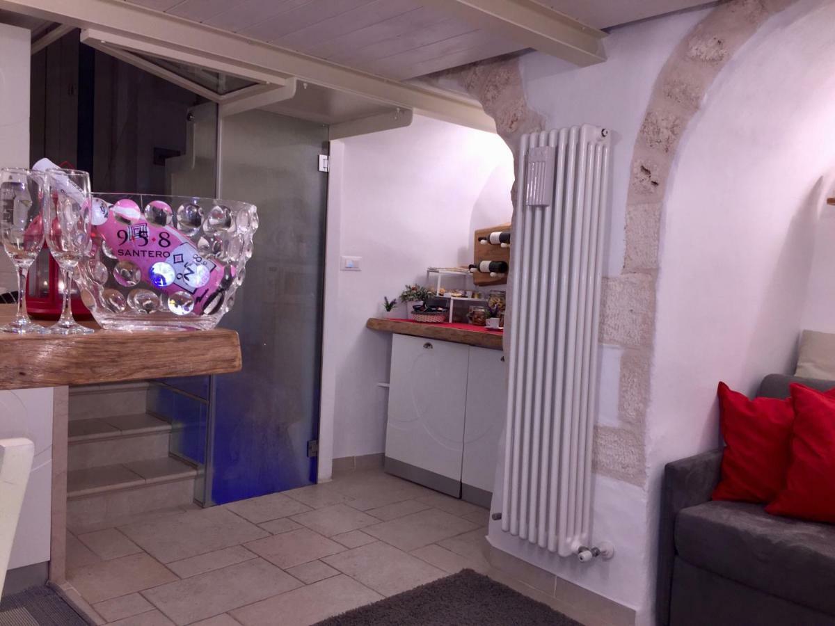 Ostuni 21Mqsuitehomes, Appartamento Con Mini Piscina Privata, Appartamenti Con Vasca Idromassaggio & Appartamenti Standard Luaran gambar