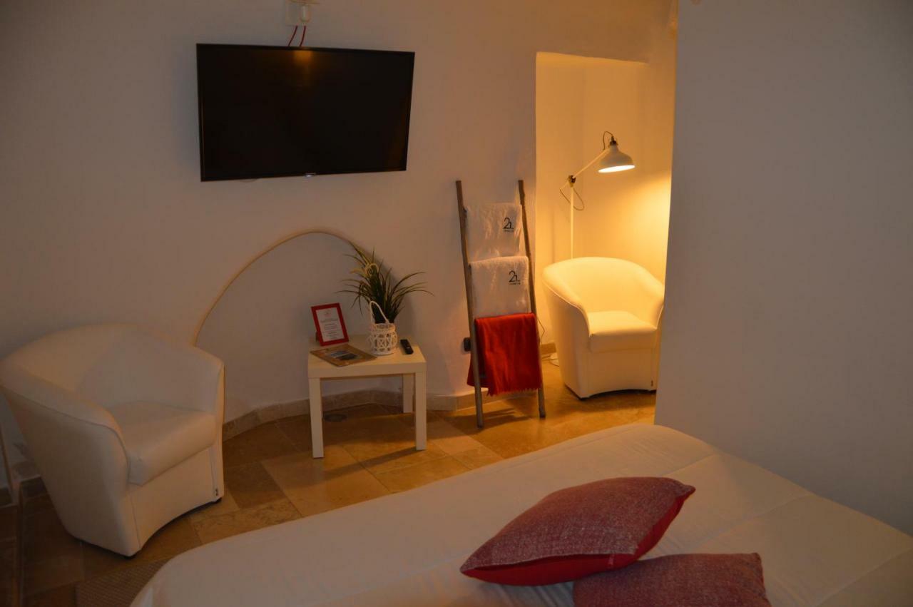 Ostuni 21Mqsuitehomes, Appartamento Con Mini Piscina Privata, Appartamenti Con Vasca Idromassaggio & Appartamenti Standard Luaran gambar