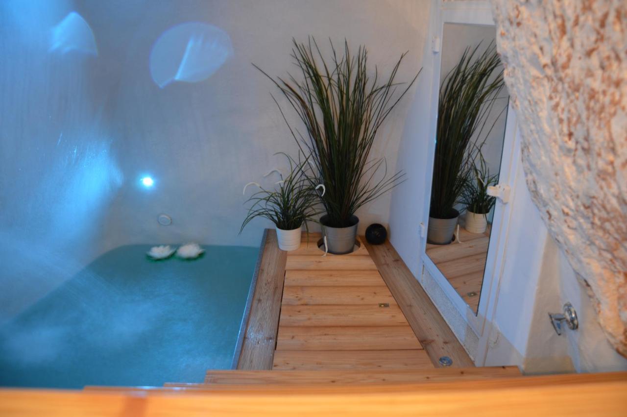 Ostuni 21Mqsuitehomes, Appartamento Con Mini Piscina Privata, Appartamenti Con Vasca Idromassaggio & Appartamenti Standard Luaran gambar